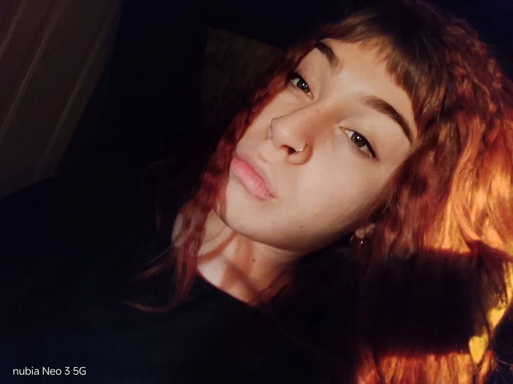 camilacolo222's Offline Chat Room