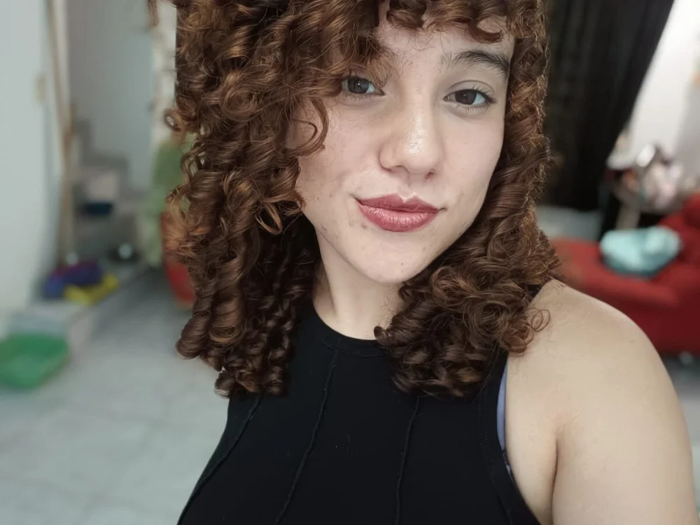 aleliNaughty's Offline Chat Room