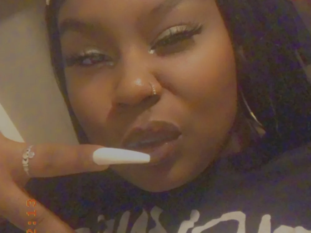 RoyalSpicyHighness' Offline Chat Room