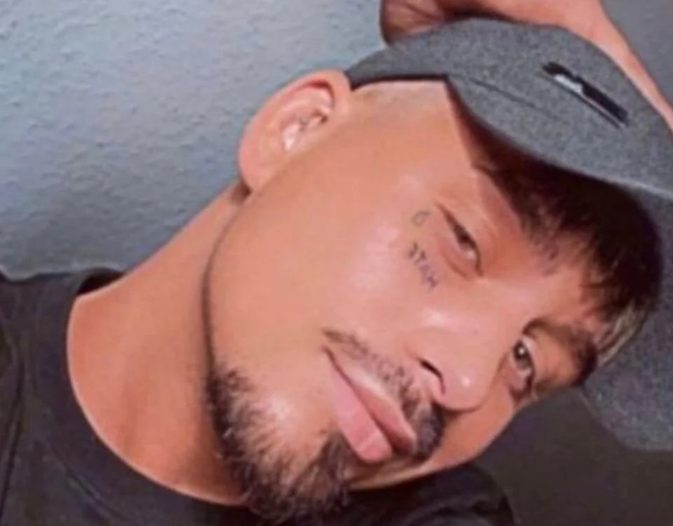 Chatroom XXX hors ligne de Robby-blow
