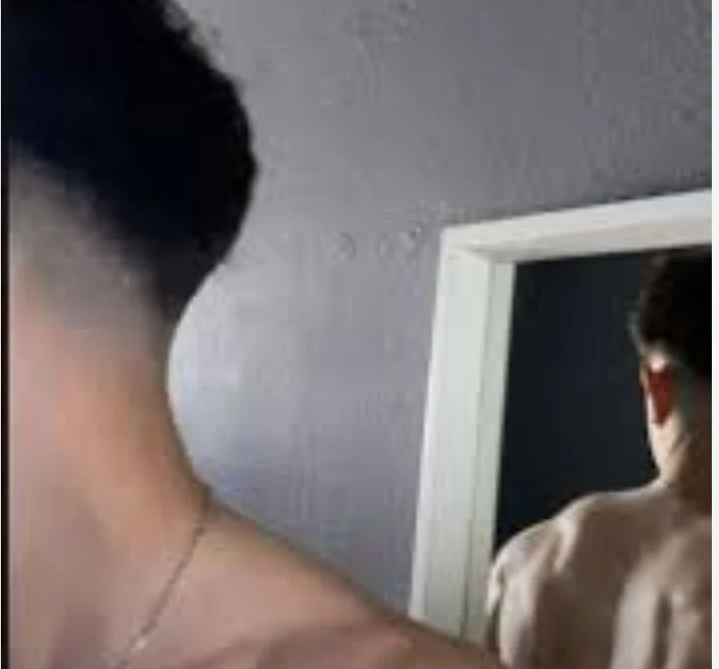 yourboy_27 Obrolan XXX Offline