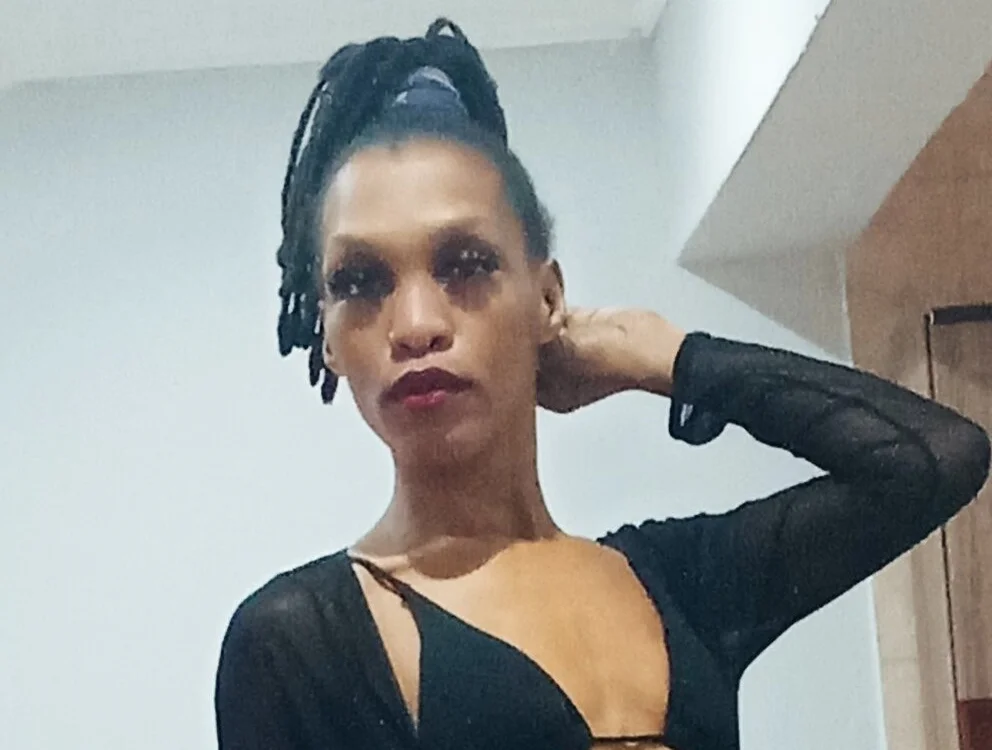 Naughty_Slender30ZA Obrolan XXX Offline