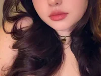 VertaLin Adlı Modelin Çevrimdışı Sohbet Odası