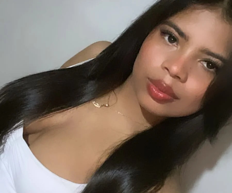 RACHELL_159's Offline Chat Room