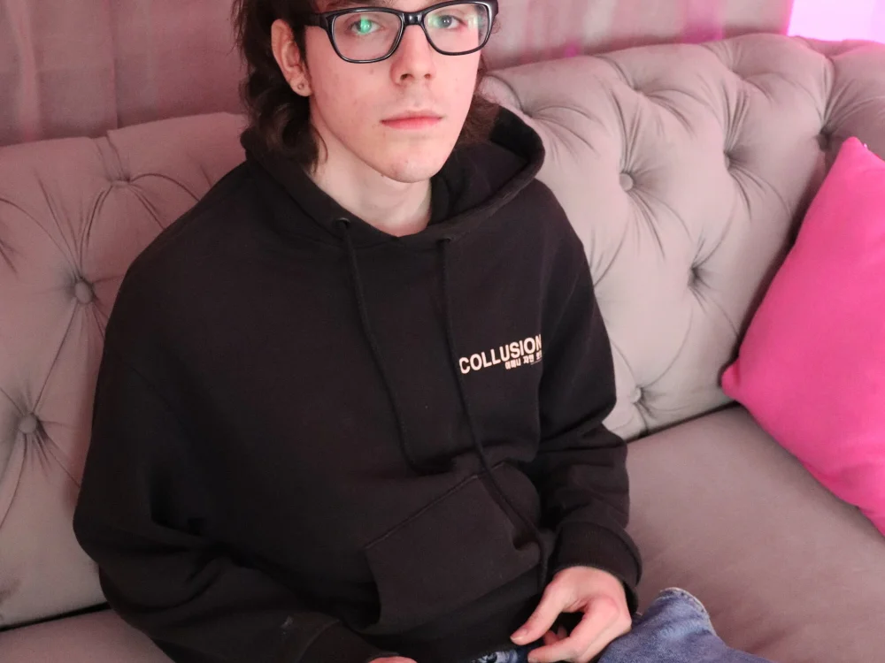 Ryan_Carpenter's Offline Chat Room