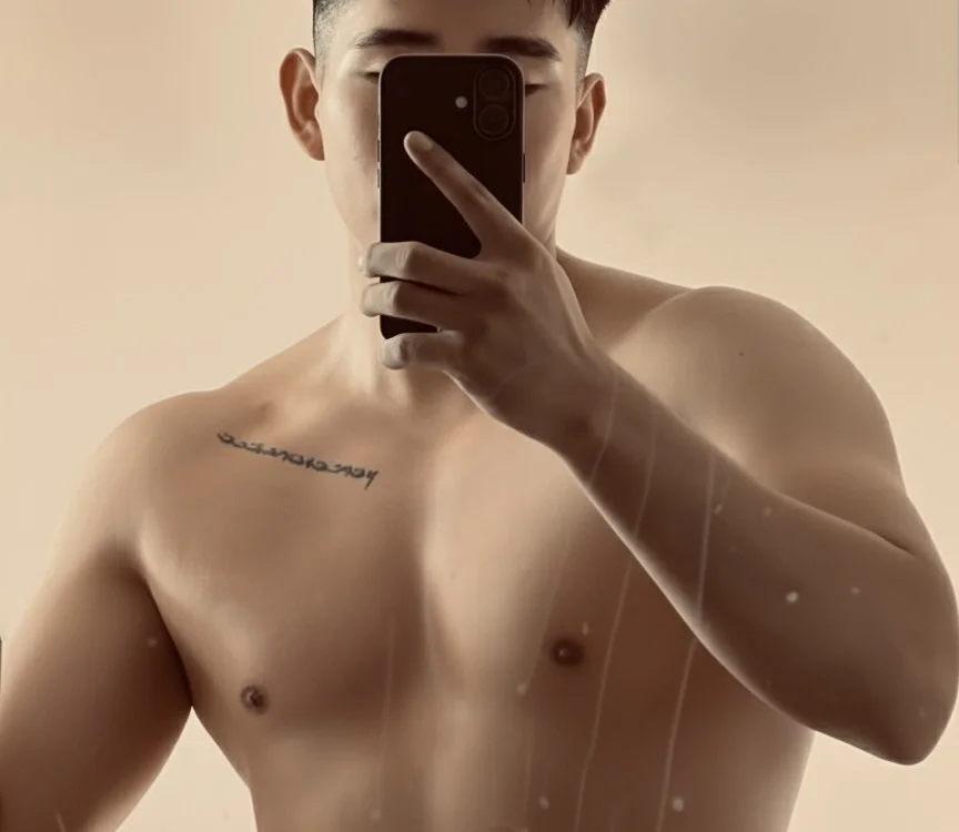 franciscoxxx122 অফলাইন XXX চ্যাট