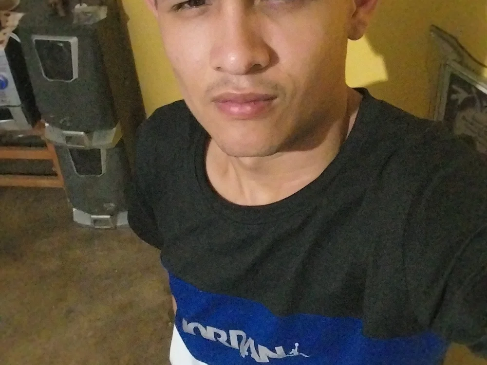 ห้องแชทออฟไลน์ของ eddi199815