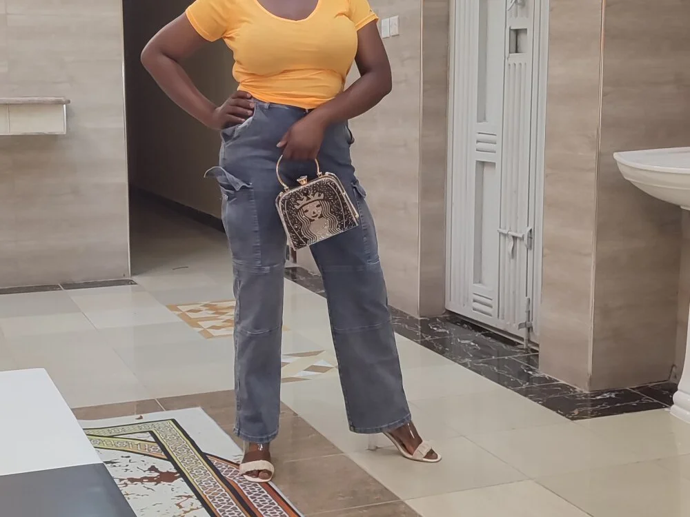 ebonyangie 離線 XXX 聊天