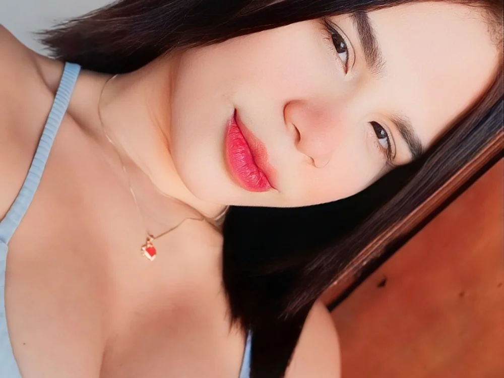 sabrinahot03's Offline XXX Chat