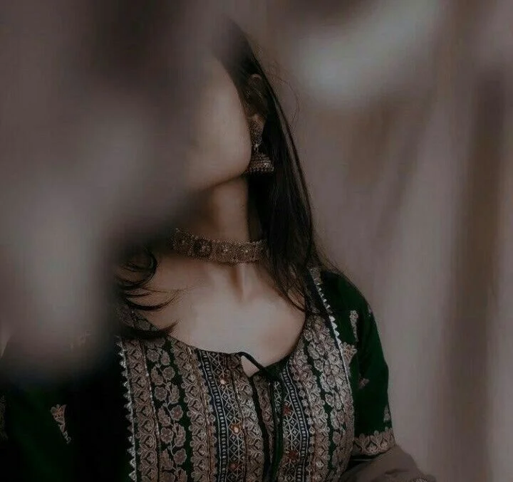 Neha_Sharma2 Adlı Modelin Çevrimdışı XXX Sohbeti