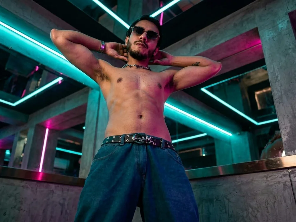 Boss_Domiinator: συνομιλία ΧΧΧ εκτός σύνδεσης