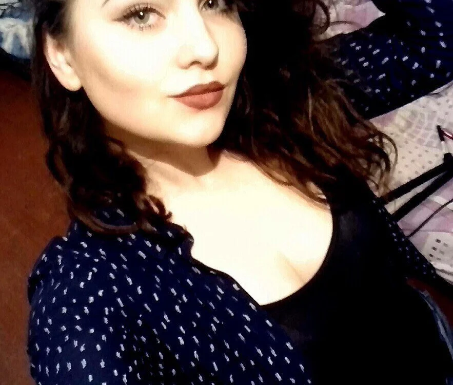 LizzyMay's Offline XXX Chat