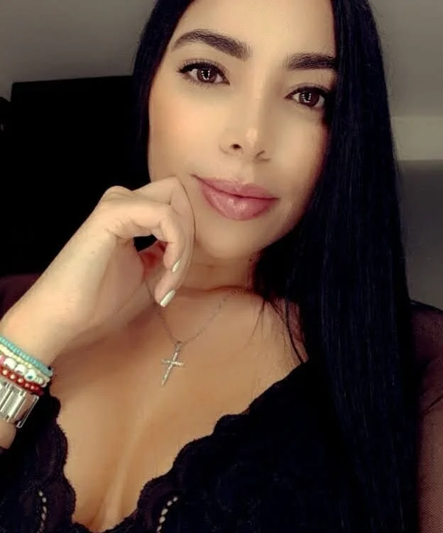 Ariana_mooree's Offline XXX Chat