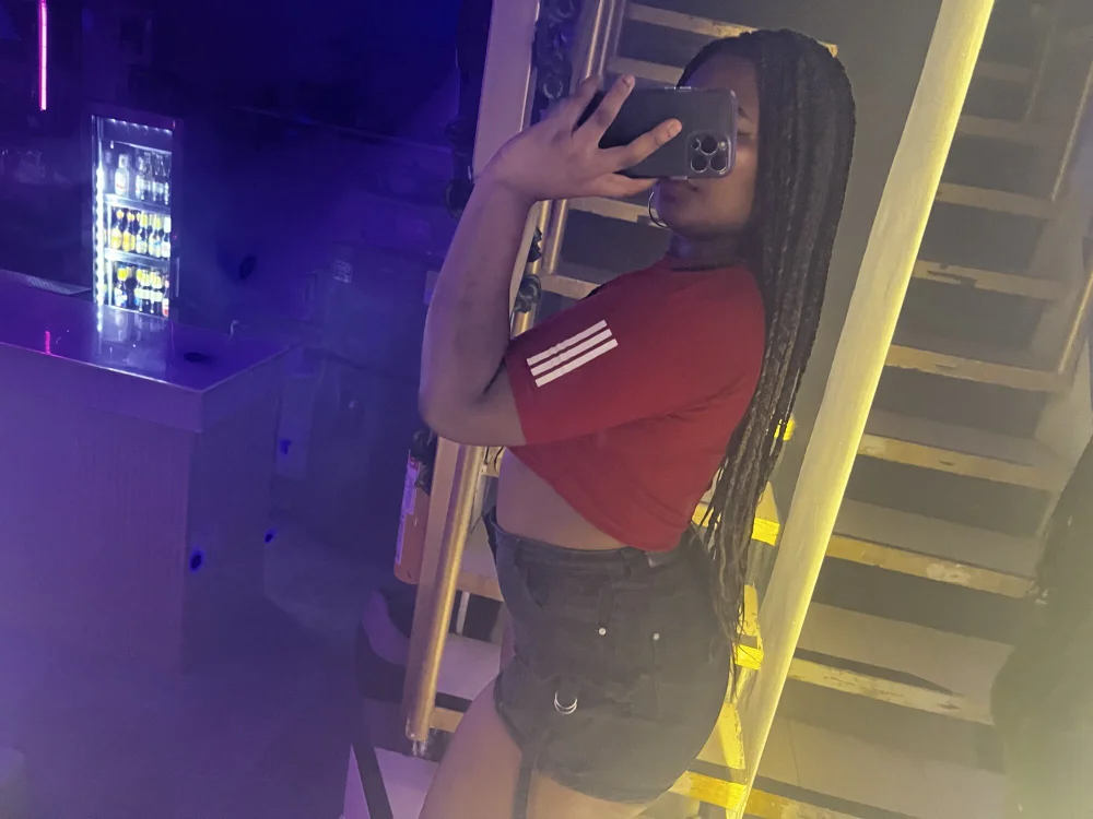 Angelamonte Offline XXX-chat