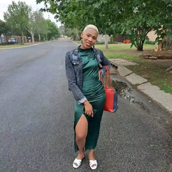 แชท XXX ออฟไลน์ของ Didienana