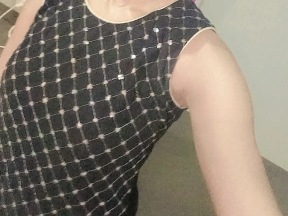 Hot_jimi's most recent online preview