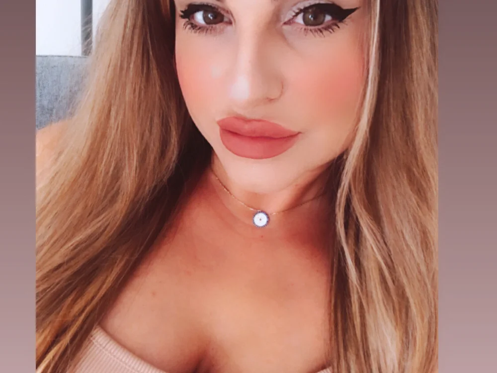 LuceSposa's Offline XXX Chat