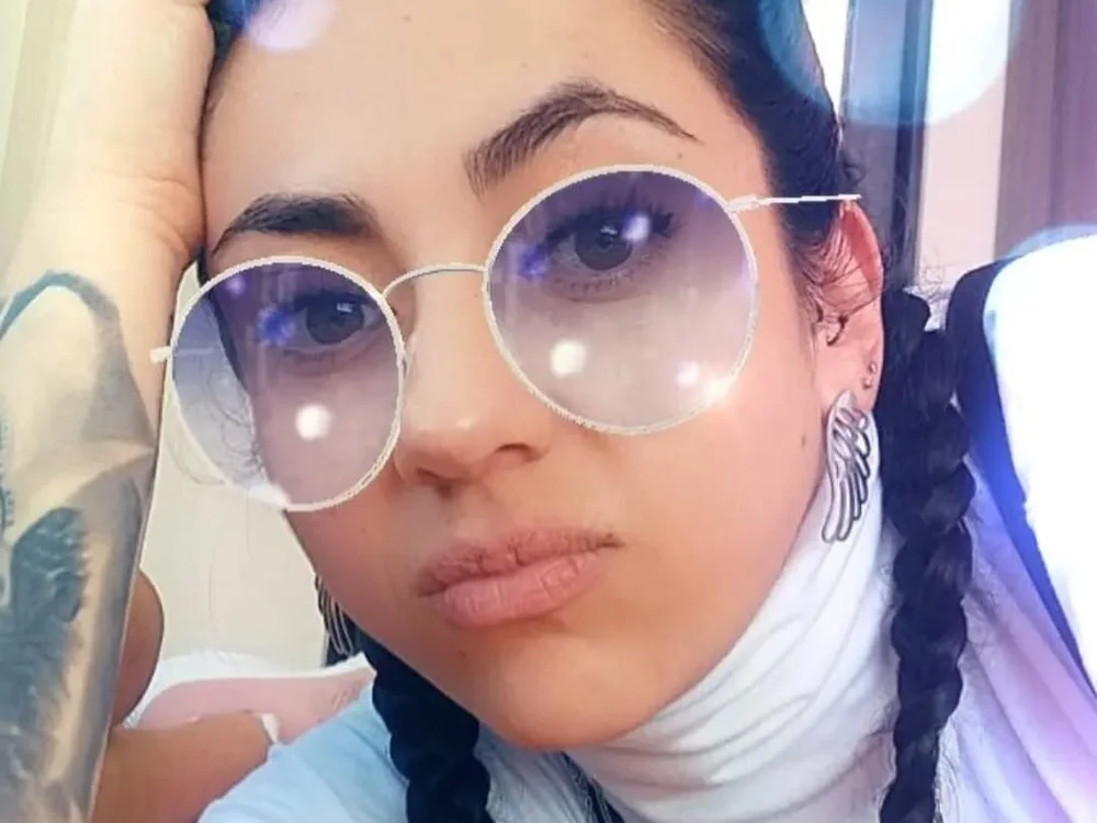 SweetYvonne offline chatrum