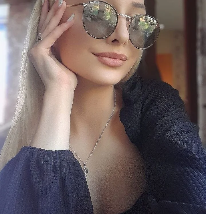OliviaGrilli's Offline XXX Chat