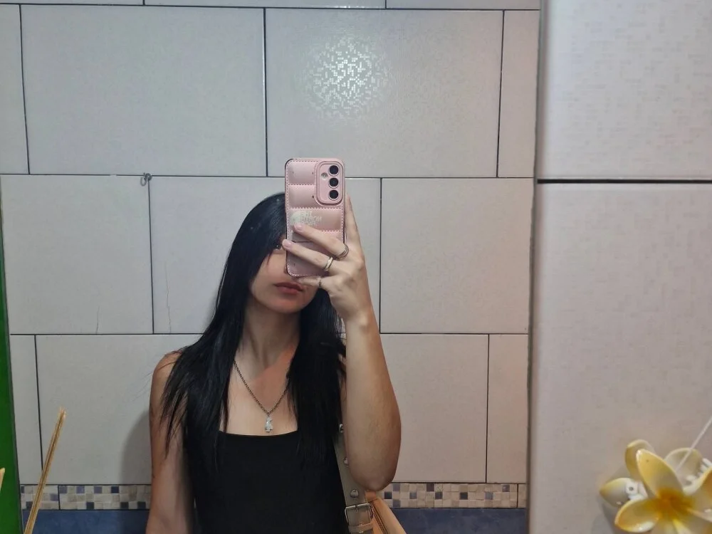 MargeretShala Offline XXX-Chat