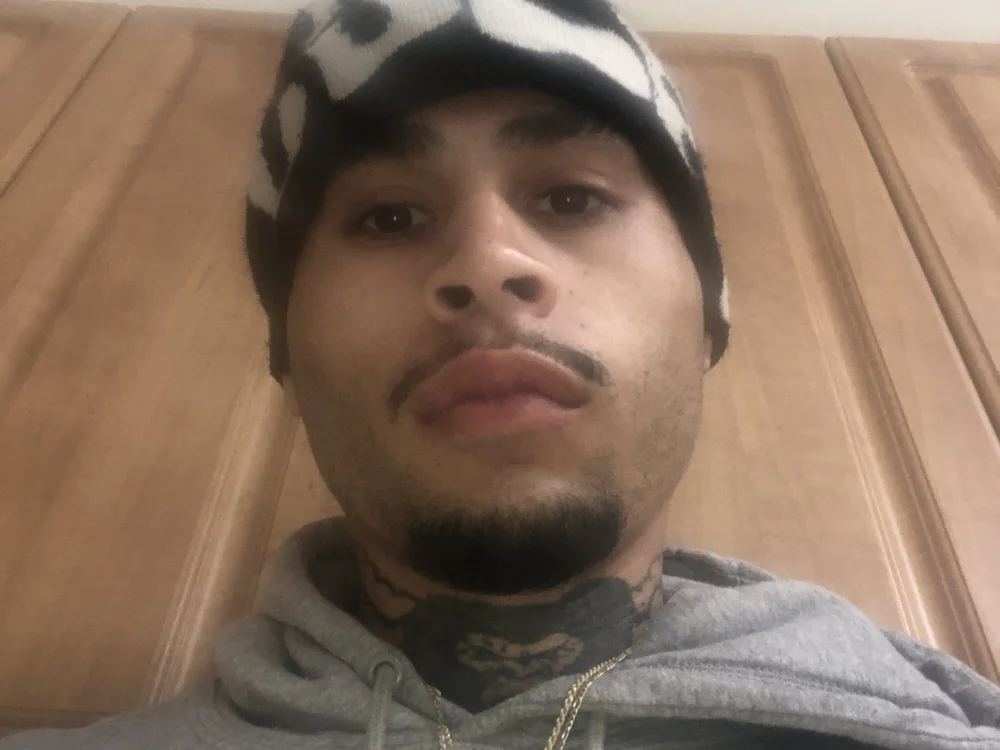 BigDick8888 offline chatrum