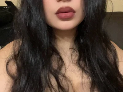Mia_Want Female Affordablecam2cam Webcam Naked
