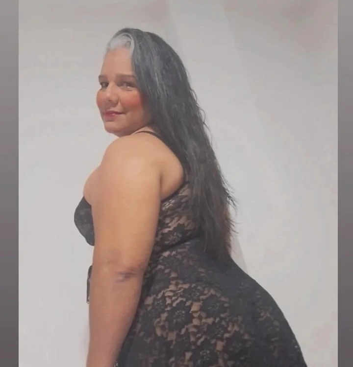 bella_lady_1's Offline XXX Chat