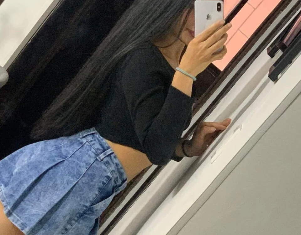 aprildreams19 élő XXX-chatje