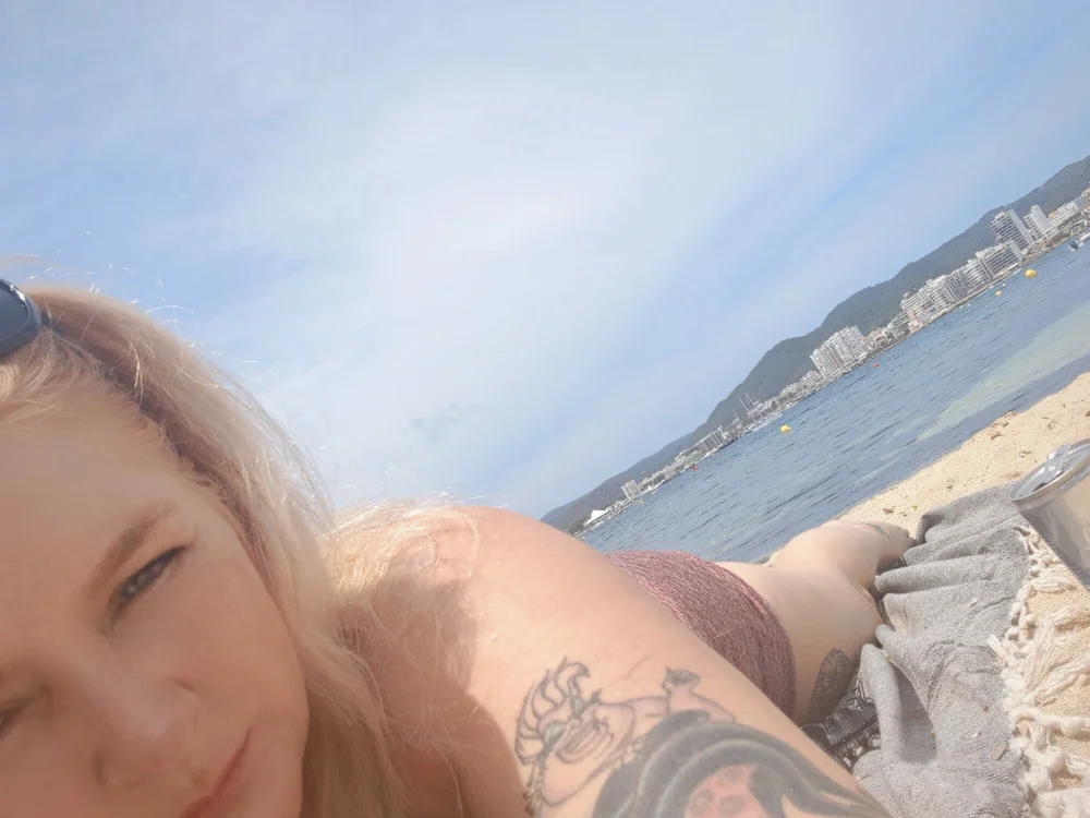 ladyjanevictoria83's Offline XXX Chat