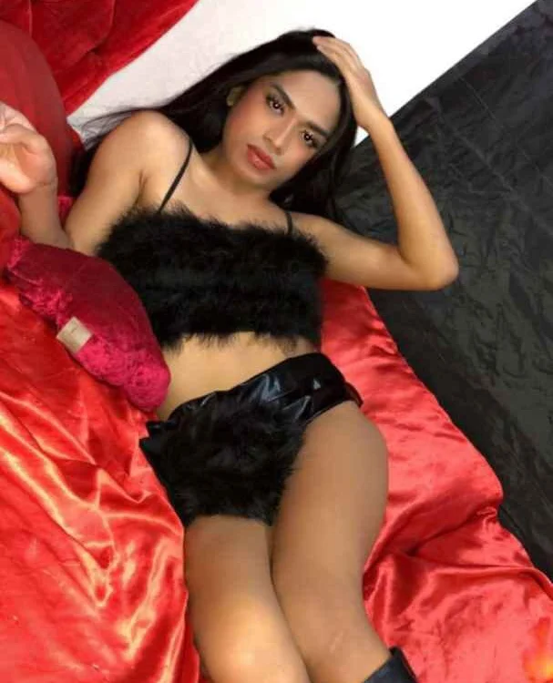Offline chatovací místnost BigCockCassandra