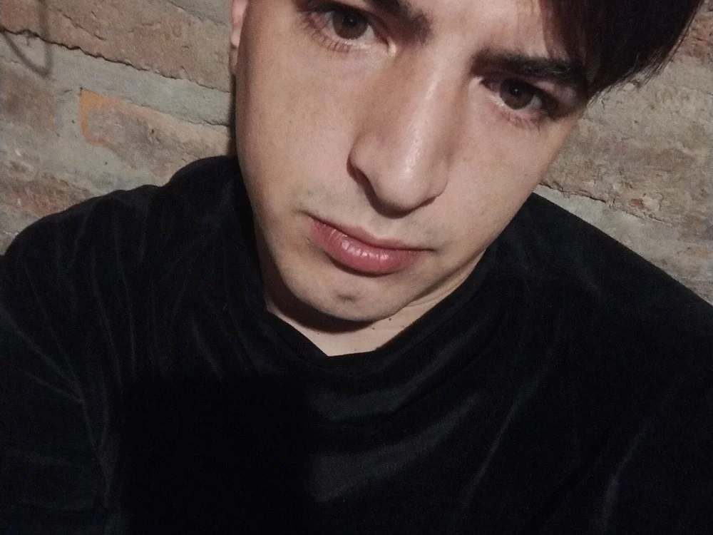 Offline chatovací místnost Pablo_vico