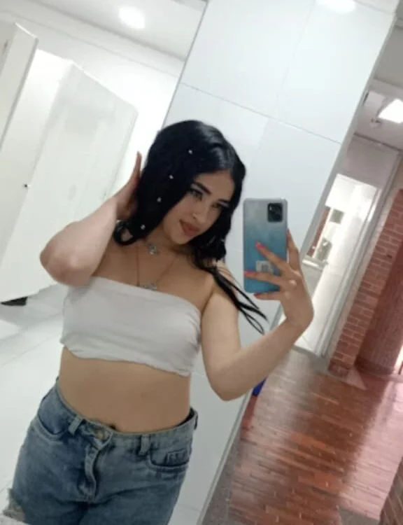 Offline chatovací místnost dalila_torres