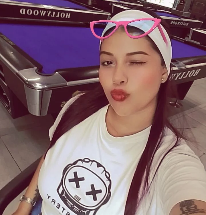 grei_and_ka cam model