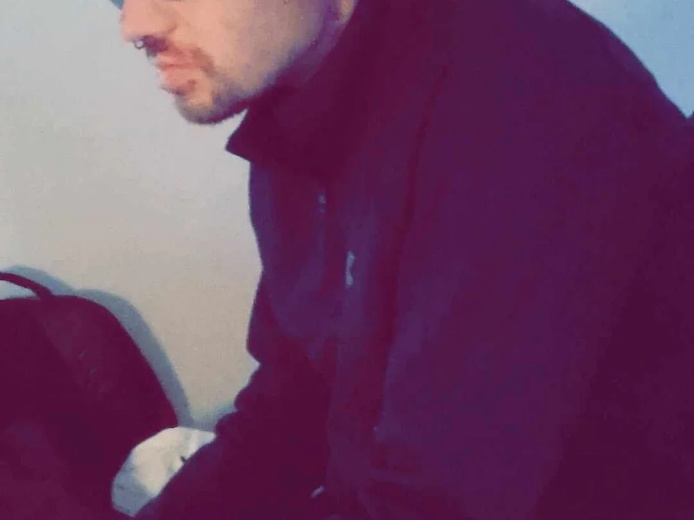 Hekatight's Offline Chat Room