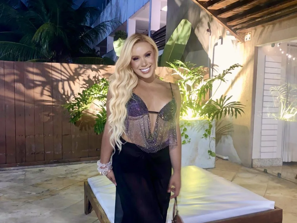 Jullyana1701 cam model