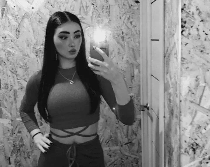 YongHuse Offline XXX Chat