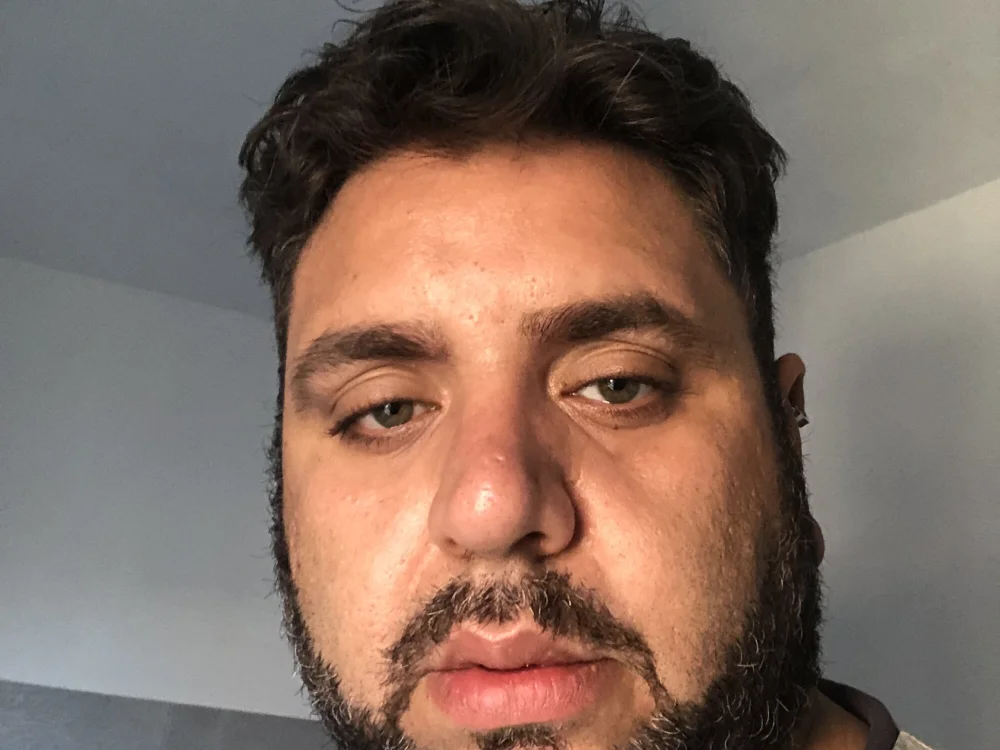 gian_87's Offline Chat Room
