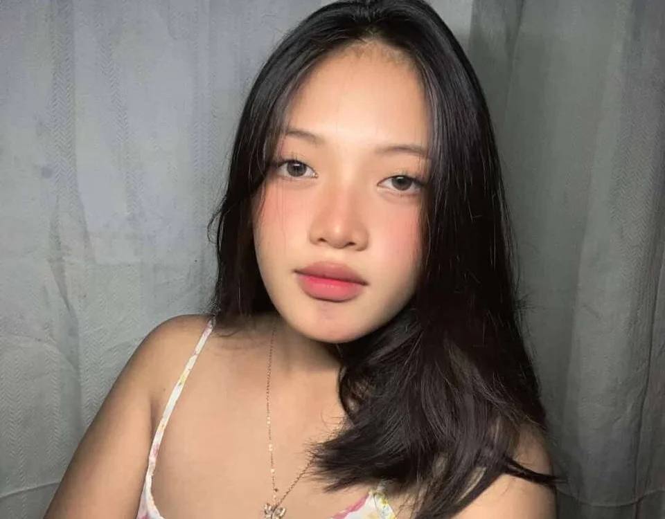 TrinidadConnelley Adlı Modelin Çevrimdışı XXX Sohbeti