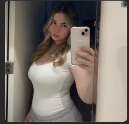 lovergirlyxo Offline XXX-chat