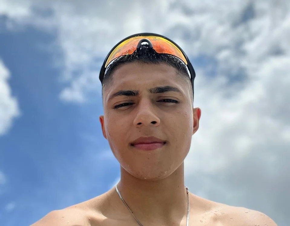 max_blaze19 Offline XXX-Chat