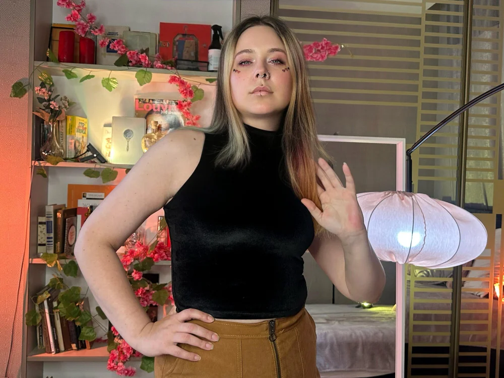 MarlaShine offline chatrum