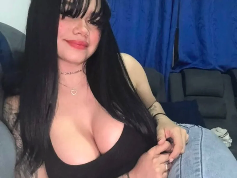 Lunna_Moonss offline chatrum