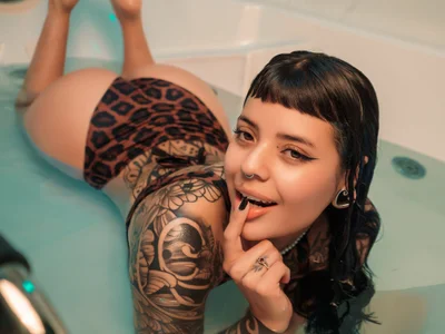Amanda_Johnson__ - Girl 