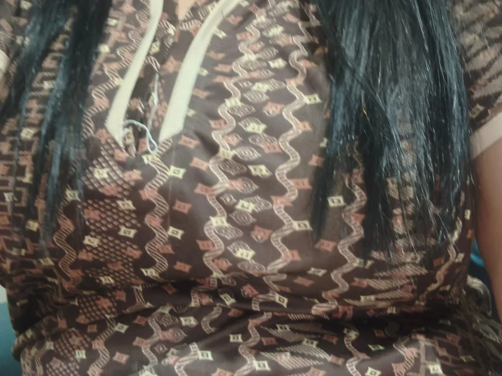 Nishu_hot76