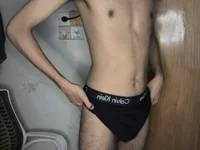Model hornybrooo