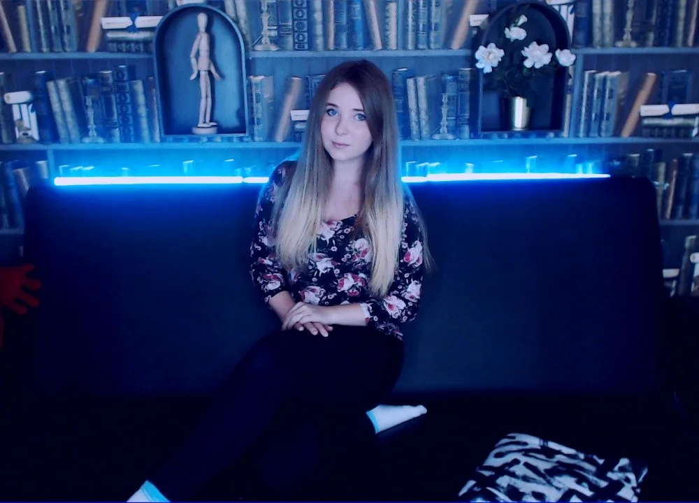 Lexy_Wail's Offline Chat Room