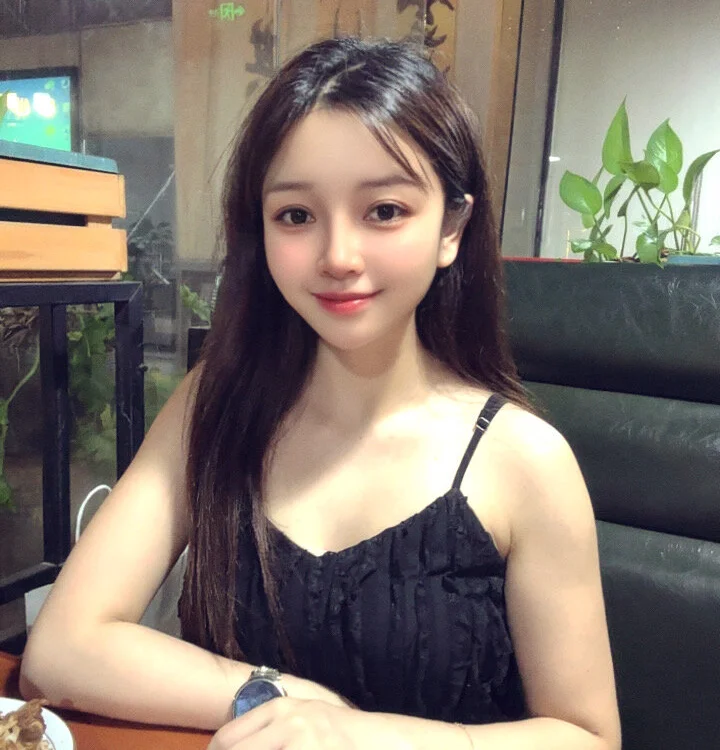 Yiluo95's Offline XXX Chat