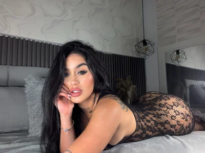 SOPHICARTERS Female Bigtitslatin Porn Webcam