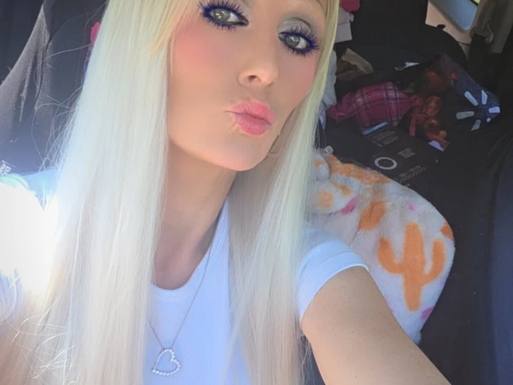 แชท XXX ออฟไลน์ของ BeautifulXouple