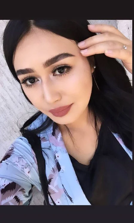 Sofia_hee's Offline Chat Room